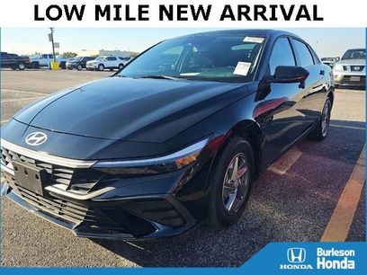 Used 2025 Hyundai Elantra SE