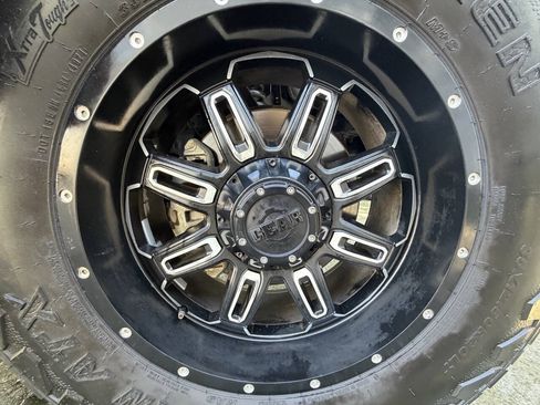 Used 2019 Ford F150 XLT w/ Equipment Group 302A Luxury AWD/4WD image 16