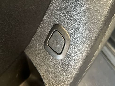 Used 2014 Buick LaCrosse Leather AWD/4WD image 32