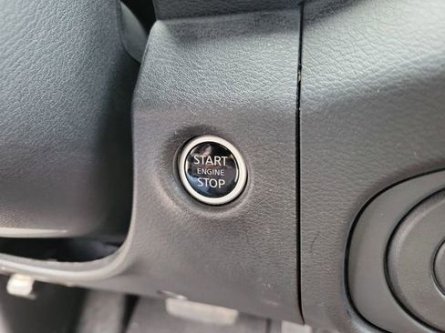 Used 2023 Nissan Frontier Pro-X w/ Technology Package image 25