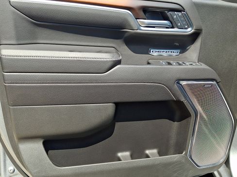 Used 2025 GMC Sierra 1500 Denali AWD/4WD image 15