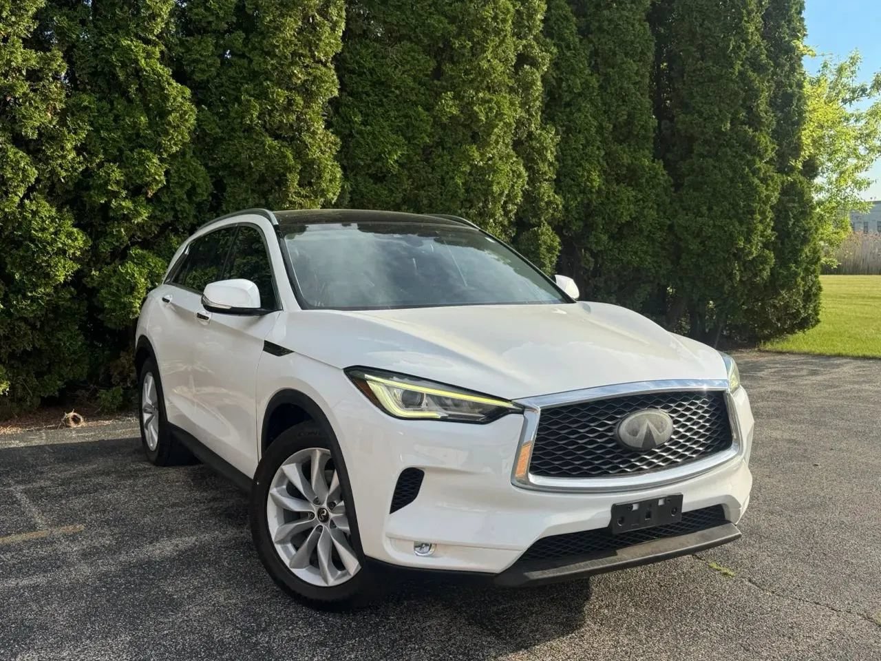 Used 2019 INFINITI QX50 Luxe w/ Navigation Package AWD/4WD image 5