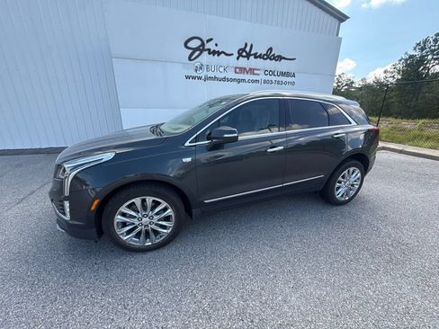 Certified 2022 Cadillac XT5 Premium Luxury w/ Platinum Package AWD/4WD image 2