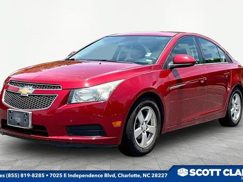 Used 2014 Chevrolet Cruze LT FWD image 3