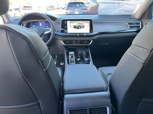 New 2026 Volkswagen Atlas SEL Premium R-Line image 16