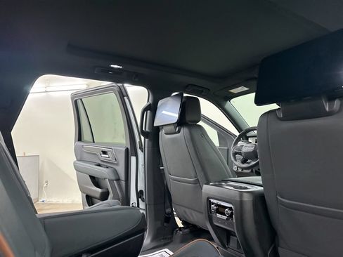 New 2026 GMC Yukon AT4 w/ AT4 Premium Plus Package AWD/4WD image 23
