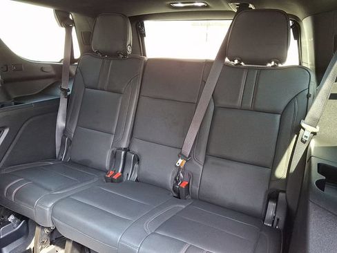 Used 2022 Chevrolet Tahoe RST w/ Luxury Package RWD image 8