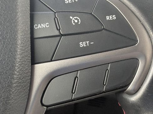 Used 2020 Jeep Grand Cherokee Trailhawk image 18