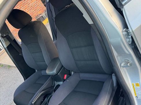 Used 2015 Chevrolet Cruze LT image 11