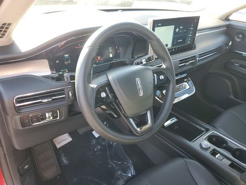 New 2025 Lincoln Corsair Reserve w/ Equipment Group 202A image 13