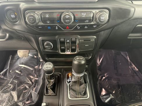 Used 2023 Jeep Wrangler Unlimited Sahara image 22