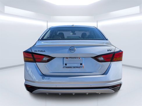 Used 2024 Nissan Altima 2.5 SV image 4