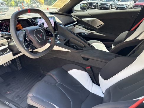 Used 2023 Chevrolet Corvette Stingray Premium Cpe RWD image 12