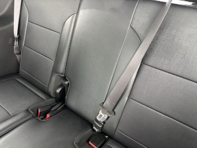 Used 2025 Buick Enclave Preferred FWD image 18