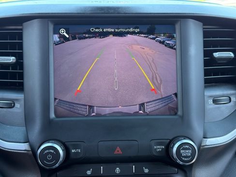 Used 2019 RAM 1500 Big Horn AWD/4WD image 13