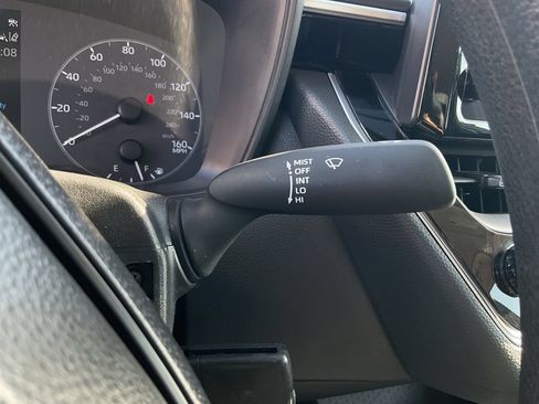 Used 2025 Toyota Corolla LE FWD image 34