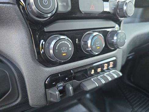 New 2026 RAM 2500 Tradesman AWD/4WD image 21