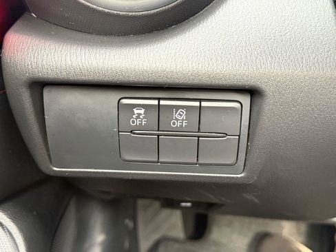 Used 2019 MAZDA MX-5 Miata RF Grand Touring image 19