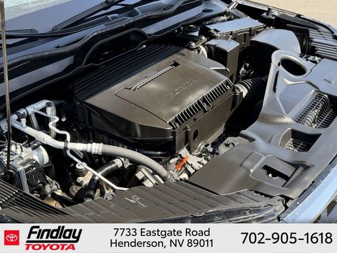Used 2025 Honda Pilot Touring image 32