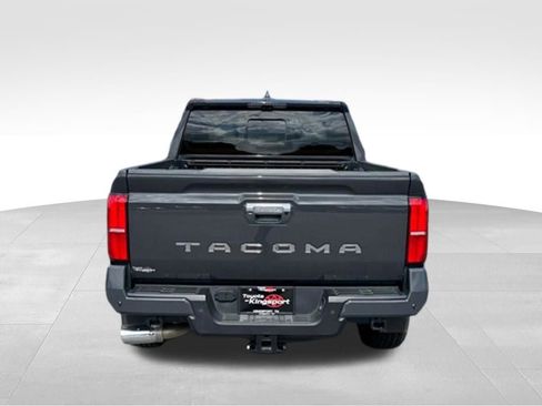 Used 2024 Toyota Tacoma Limited w/ Limited Package (LT) AWD/4WD image 5