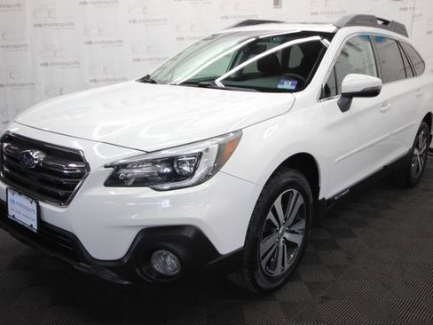 Used 2018 Subaru Outback 2.5i Limited image 1