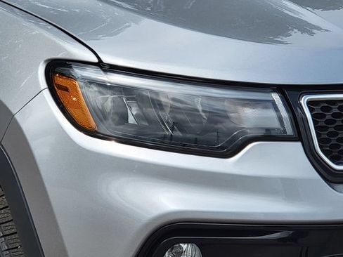 Certified 2024 Jeep Compass Limited AWD/4WD image 16