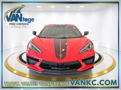 Used 2024 Chevrolet Corvette Stingray Preferred Cpe w/ Z51 Performance Package RWD image 2