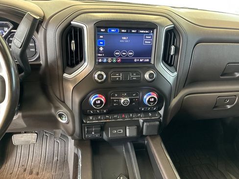 Used 2022 GMC Sierra 2500 Denali AWD/4WD image 18