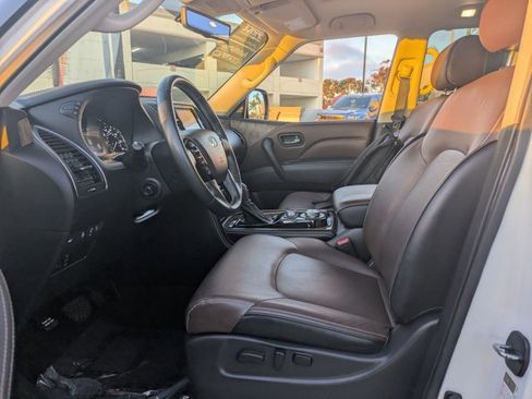 Used 2021 INFINITI QX80 Premium Select w/ All-Season Package image 11