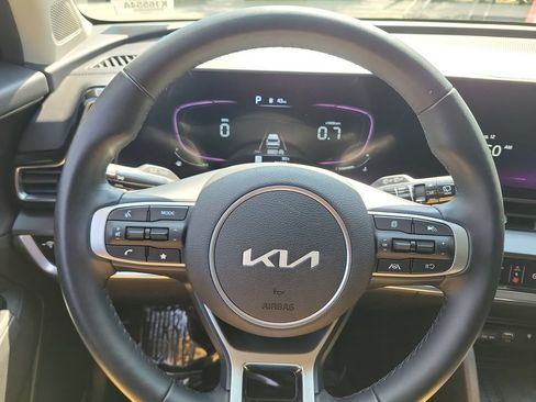 Certified 2023 Kia Sportage EX FWD image 8