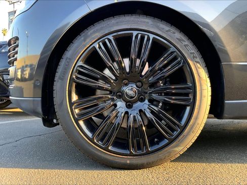 Used 2022 Land Rover Range Rover Westminster Edition image 10