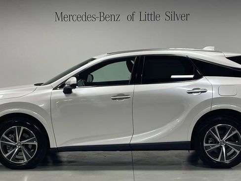 Used 2023 Lexus RX 350 Premium w/ Accessory Package AWD/4WD image 2