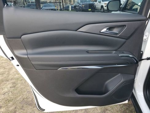 New 2026 Chevrolet Traverse LT w/ Sun and Wheel Package image 17