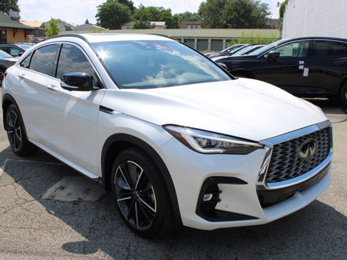 Used 2023 INFINITI QX55 Sensory w/ Lighting Package AWD/4WD image 9