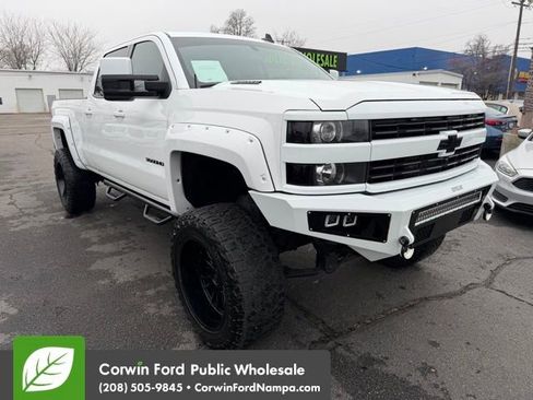Used 2015 Chevrolet Silverado 3500 LT image 3