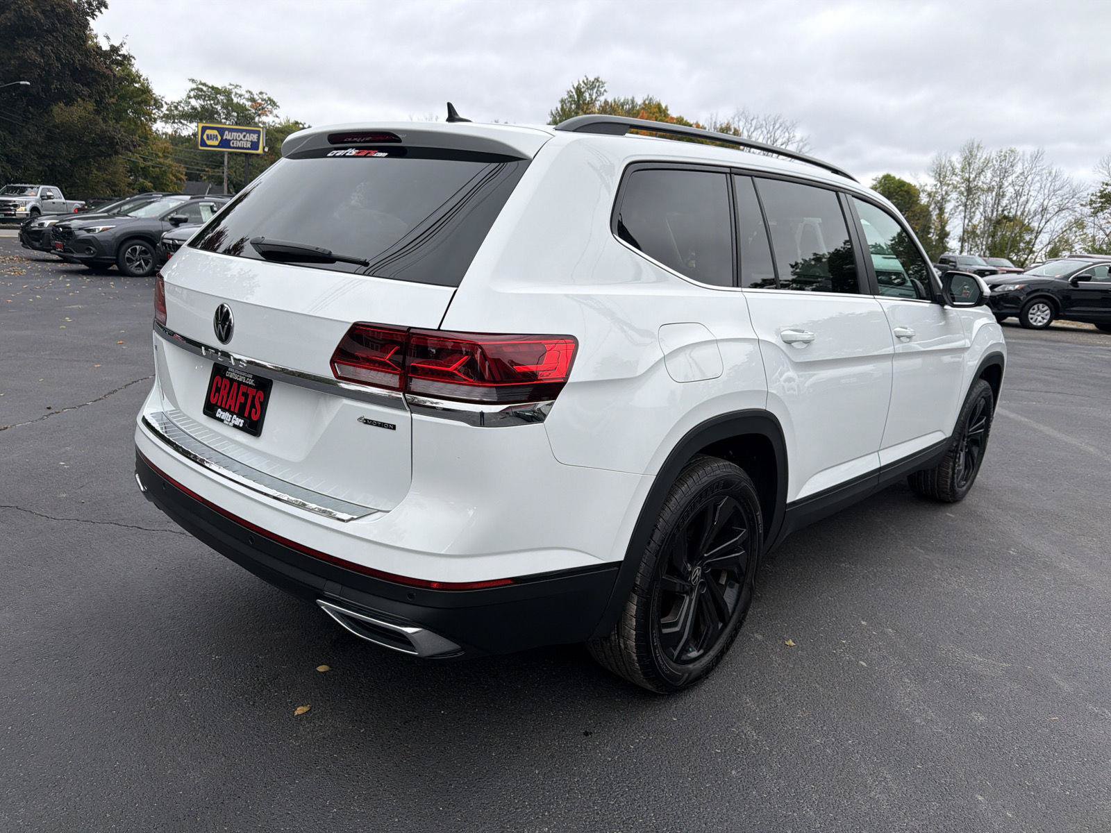 Used 2023 Volkswagen Atlas SE w/ Black Wheel Package AWD/4WD image 5