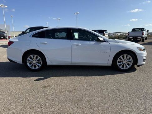 Used 2024 Chevrolet Malibu LT image 9