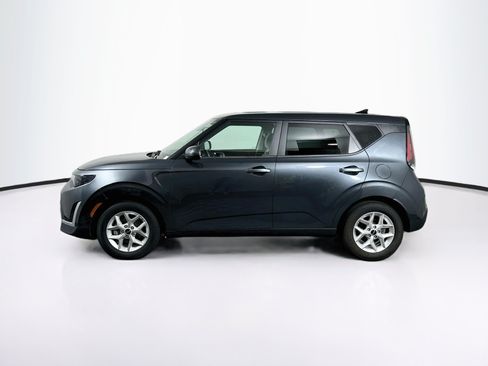 Used 2025 Kia Soul LX w/ LX Technology Package FWD image 4