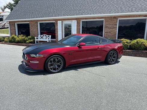 Used 2019 Ford Mustang GT Premium w/ Performance Package - Level 2 RWD image 13