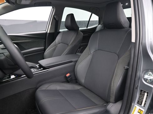 Used 2026 Toyota Camry XLE image 17