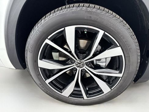 New 2026 Volkswagen Atlas SEL Premium R-Line AWD/4WD image 32