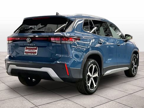 New 2026 Volkswagen Tiguan SE image 4