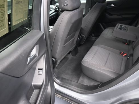 Used 2026 Chevrolet Equinox LT FWD image 17