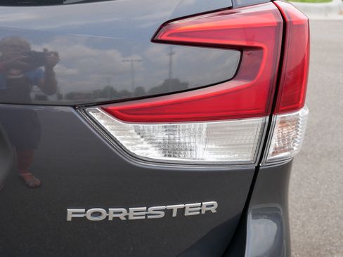 Used 2023 Subaru Forester Limited AWD/4WD image 17
