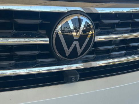 Used 2022 Volkswagen Atlas Cross Sport SEL Premium R-Line image 20