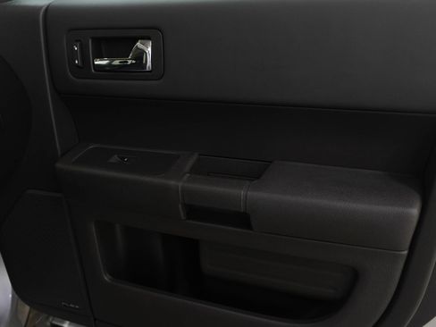 Used 2013 Ford Flex SE image 9