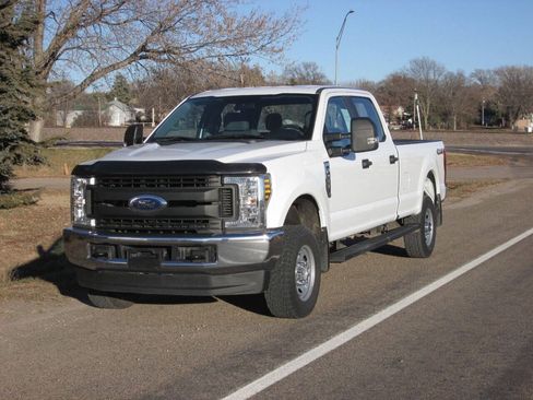 Used 2018 Ford F250 XL w/ Power Equipment Group AWD/4WD image 10