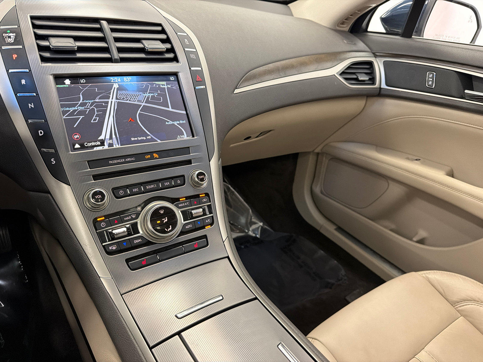 Used 2017 Lincoln MKZ Select w/ Select Plus Package FWD image 23