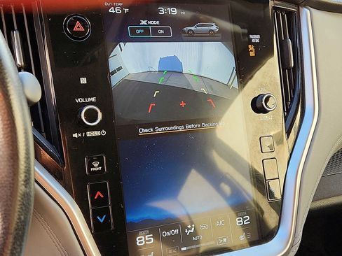 Used 2022 Subaru Outback Premium image 17