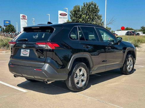 Used 2025 Toyota RAV4 XLE FWD image 3